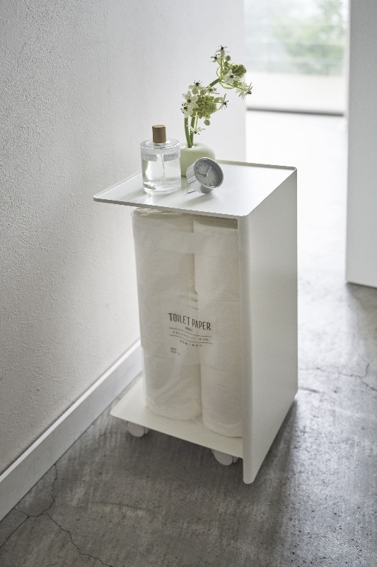 Carrello Yamazaki compatto per oggetti in bagno